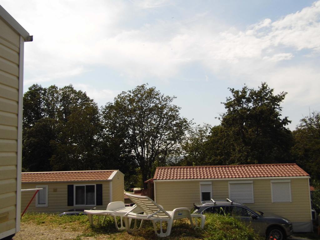Easyatent Mobile Home Zelena Laguna Mugeba Buitenkant foto
