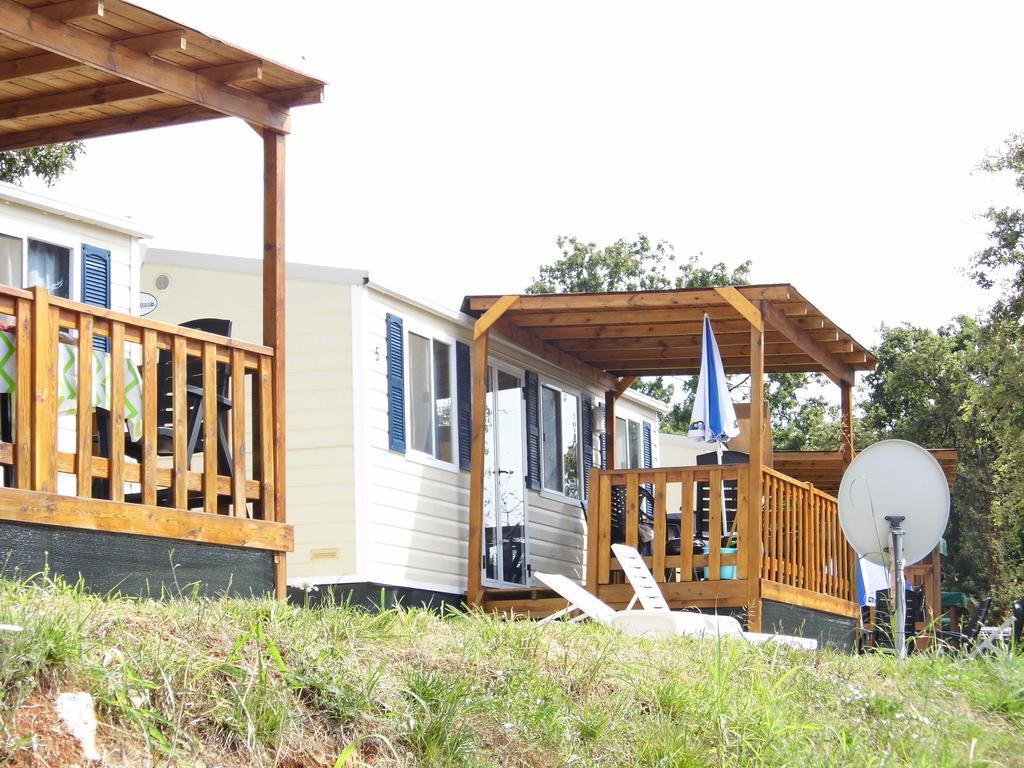 Easyatent Mobile Home Zelena Laguna Mugeba Buitenkant foto